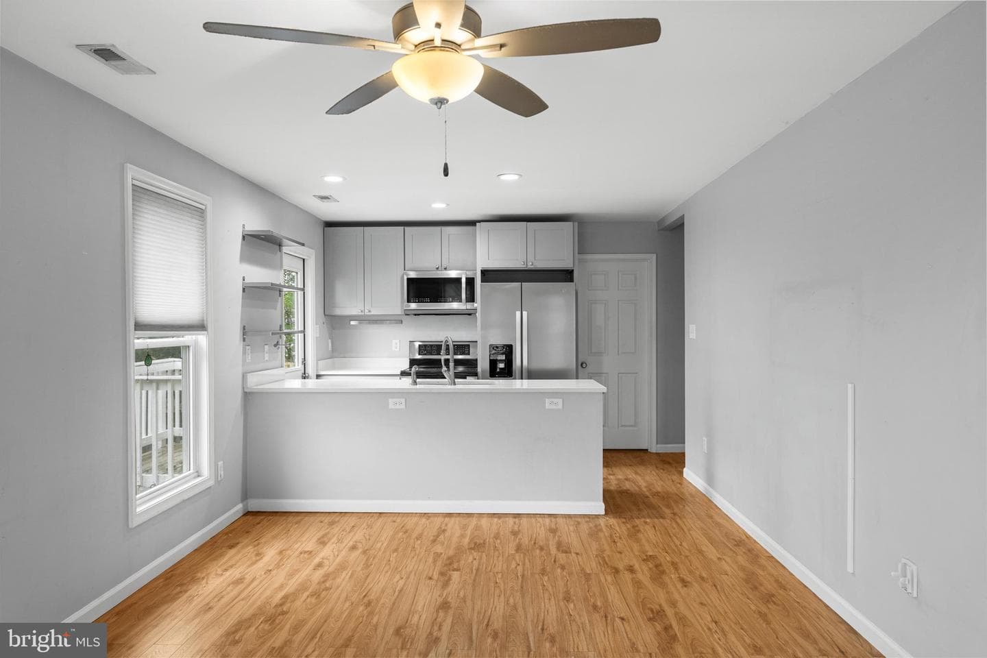 465 Ash Street photo 22