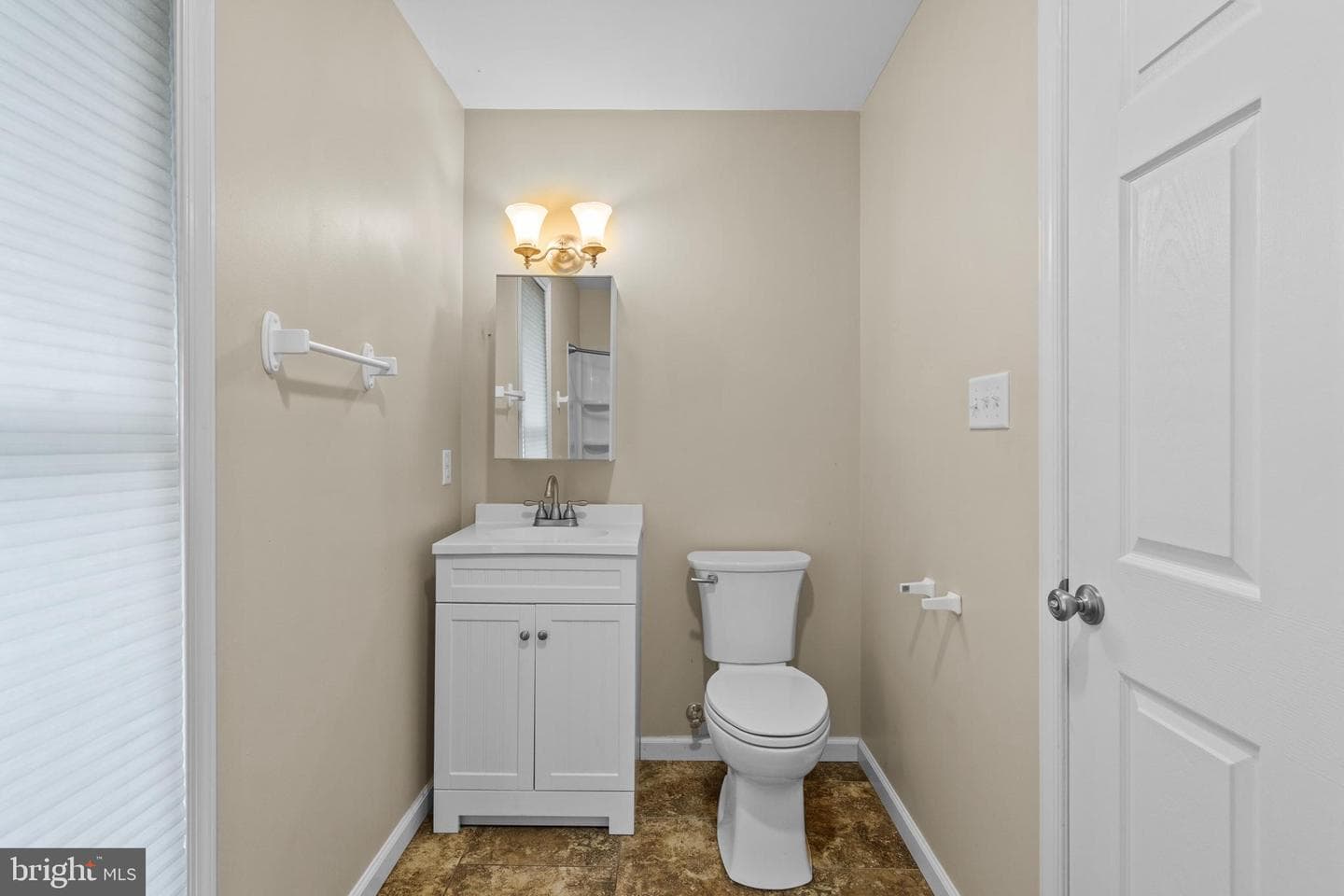 465 Ash Street photo 53