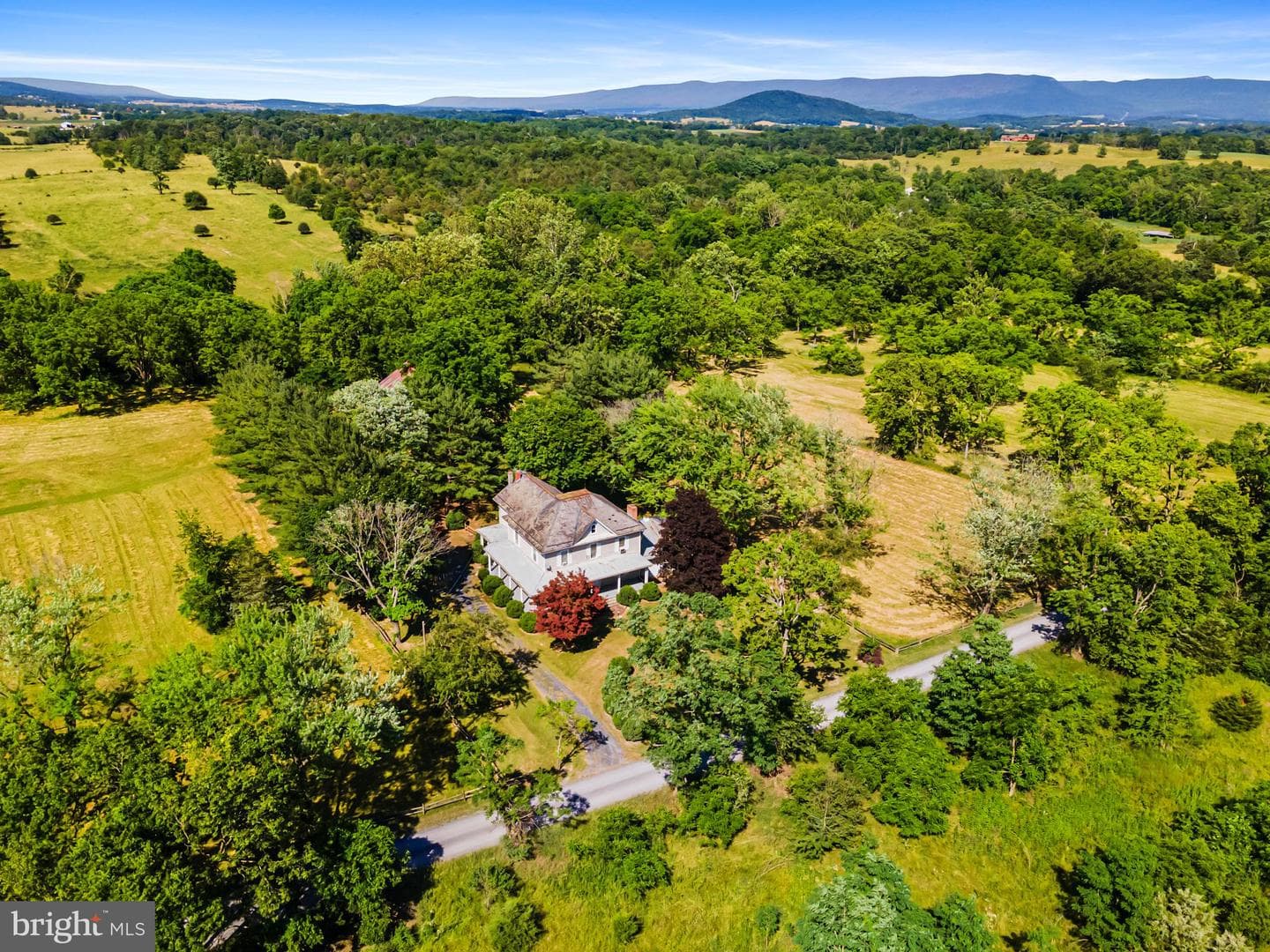 2165 S Middle Road photo 1