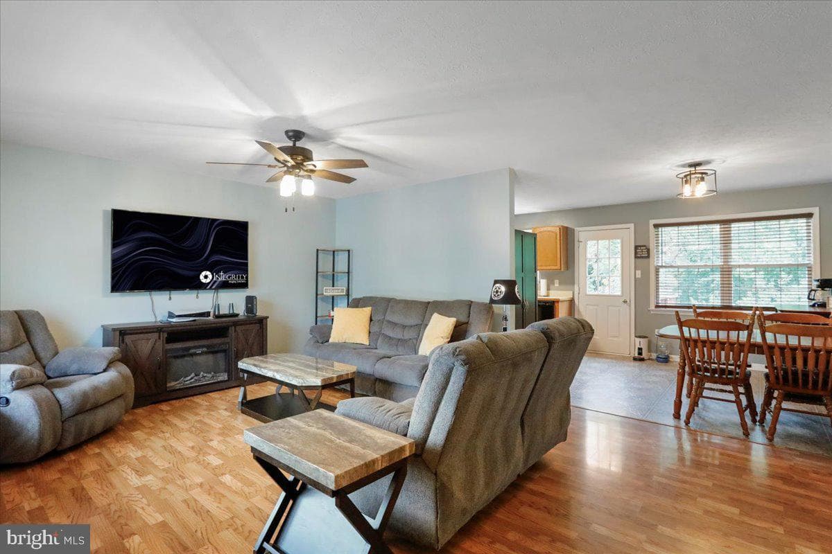 154 Baer Oak Drive photo 10