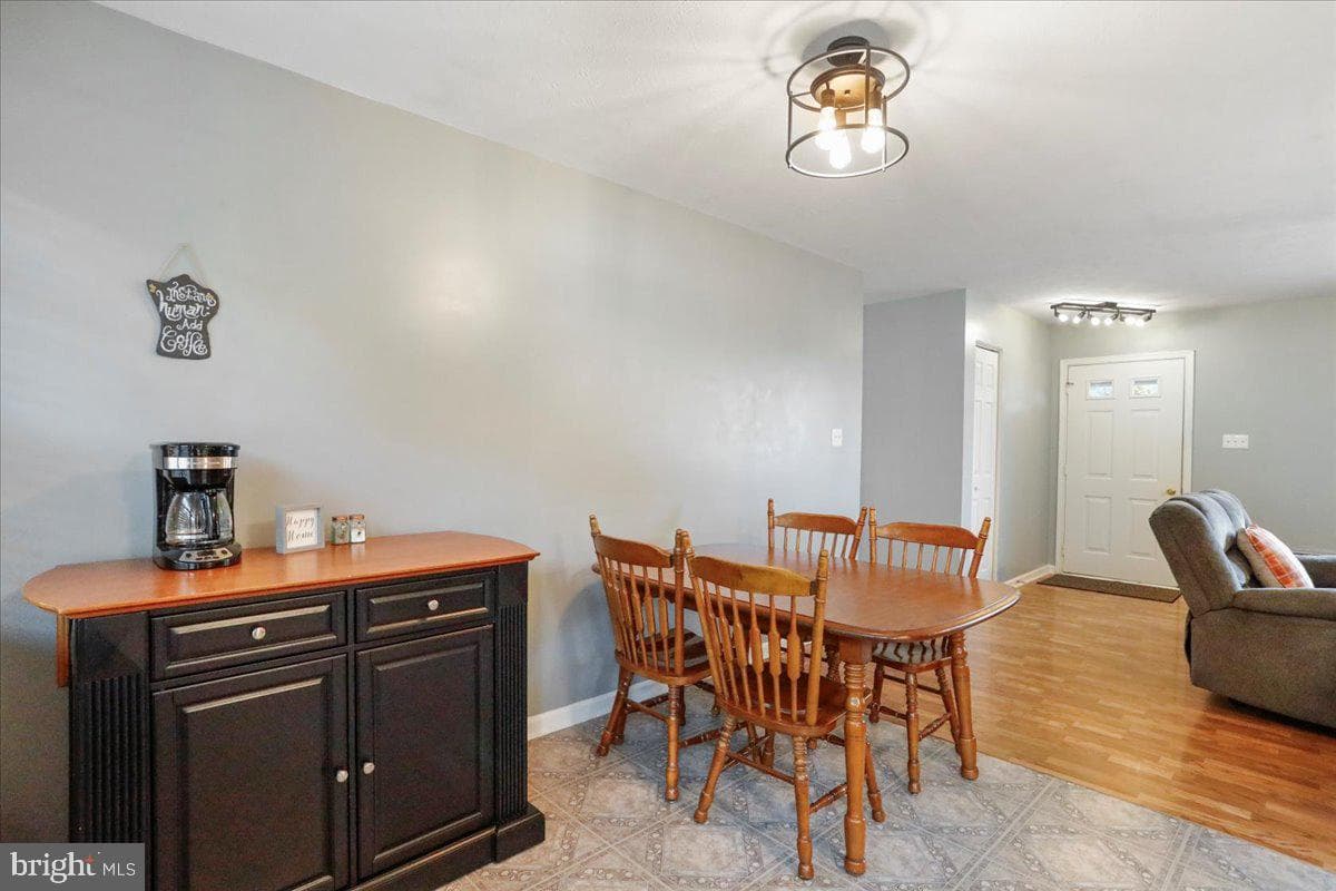 154 Baer Oak Drive photo 11
