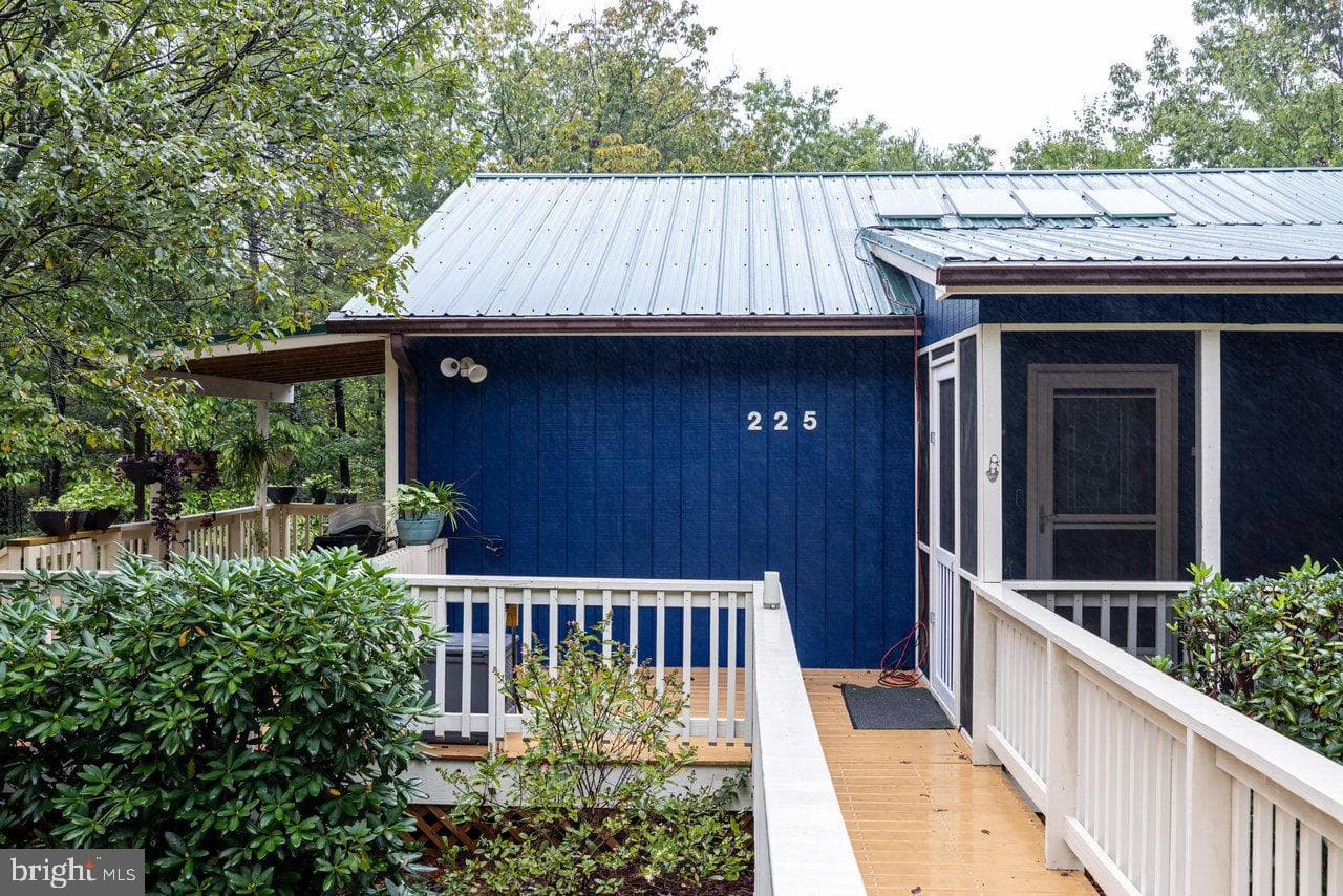 225 Fawn Drive photo 37