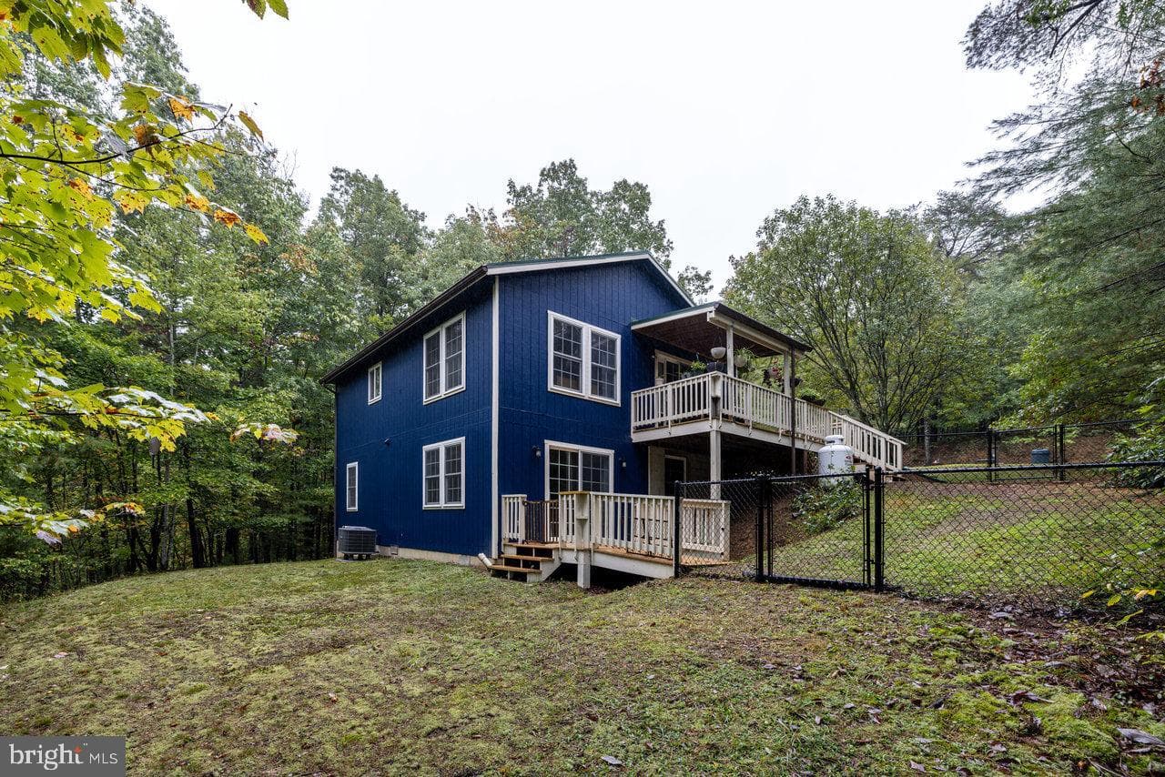 225 Fawn Drive photo 7