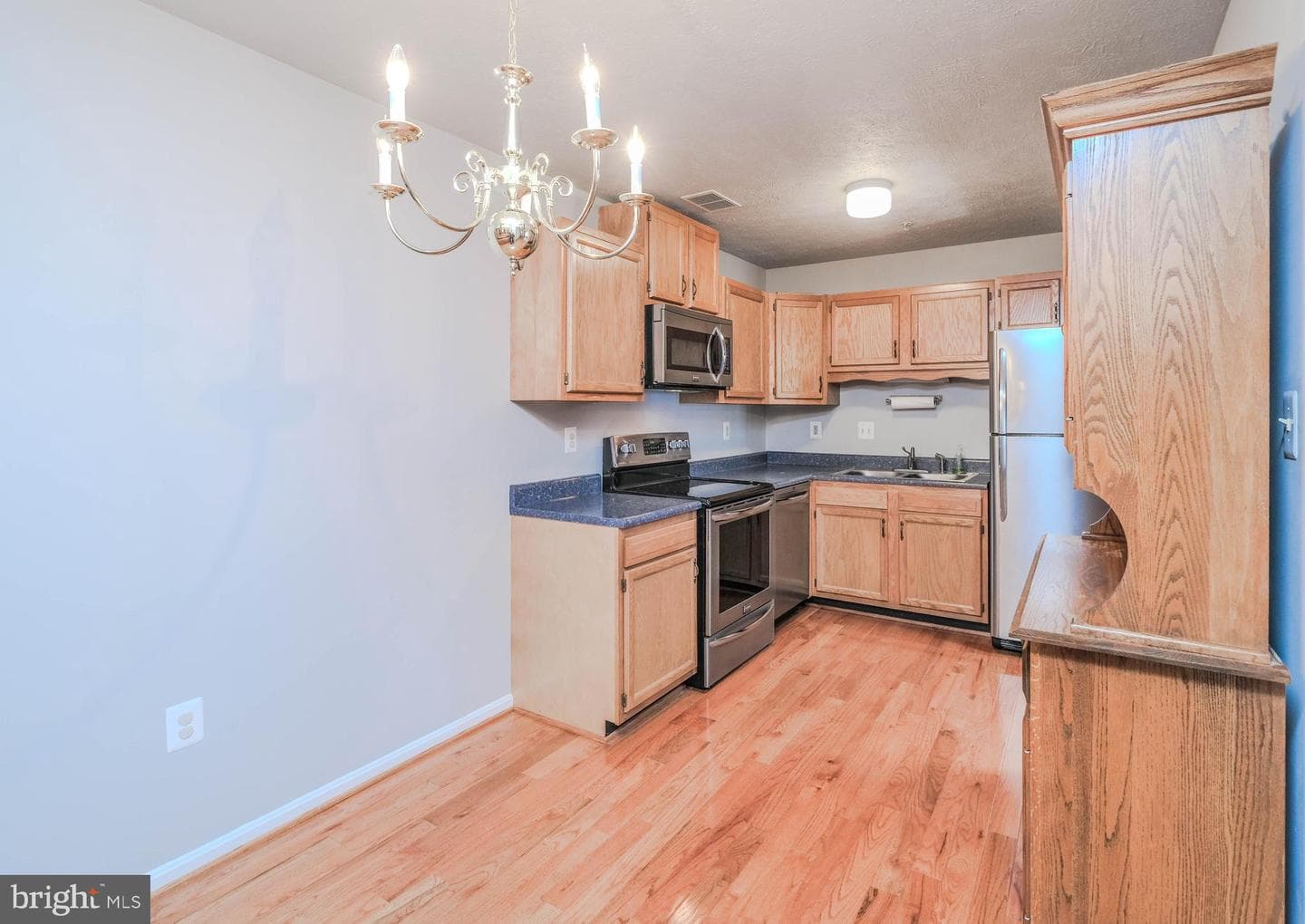 225 Brandy Court photo 4