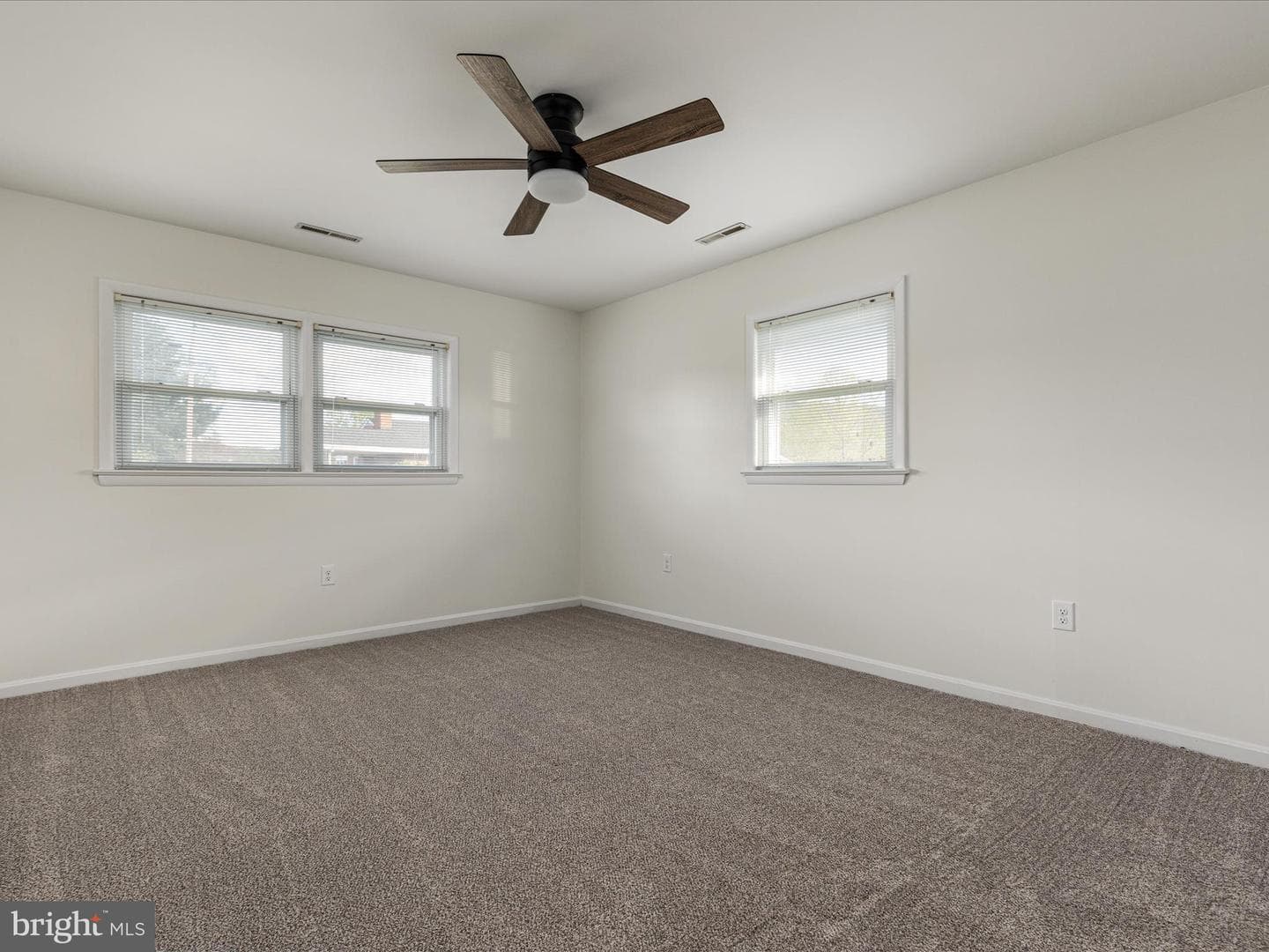 316 Royal Avenue photo 17
