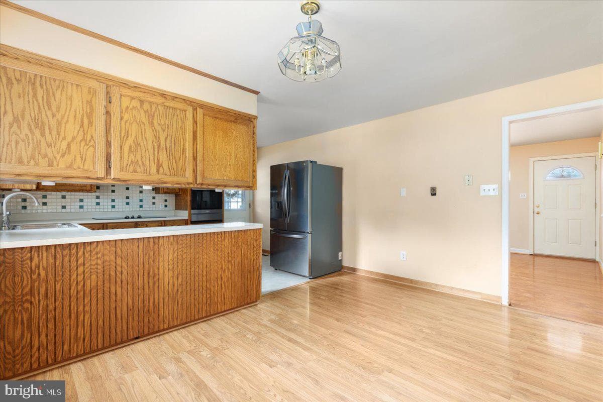 850 Virginia Circle photo 6