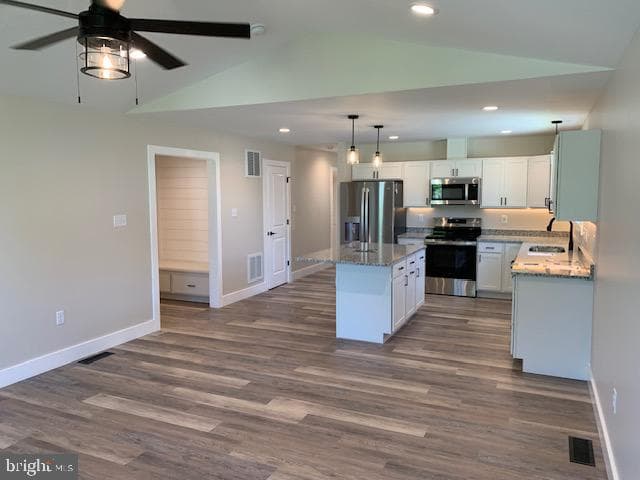 274 Royal Avenue photo 8