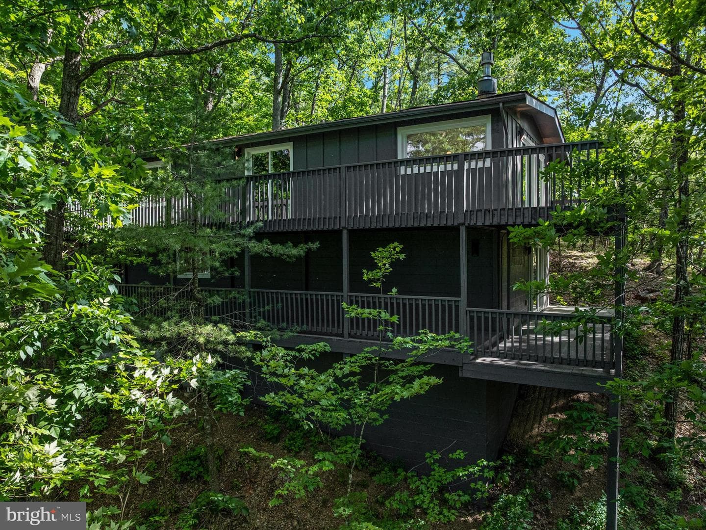139 Laura Court photo 40