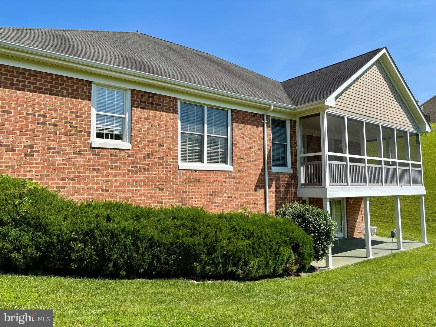 129 Anna Mae Court photo 4