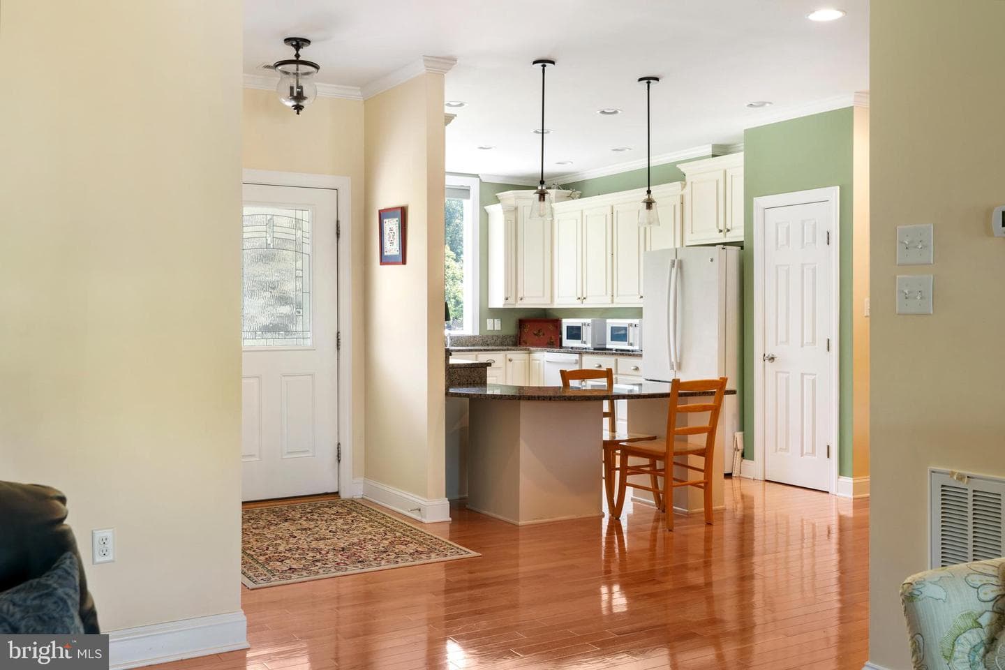 501 Forest View Road photo 44