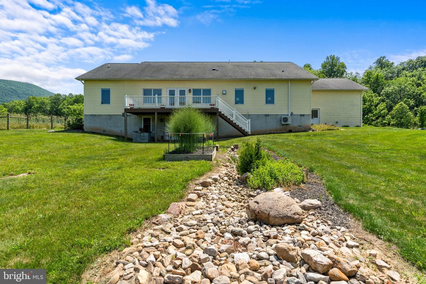 501 Forest View Road photo 59