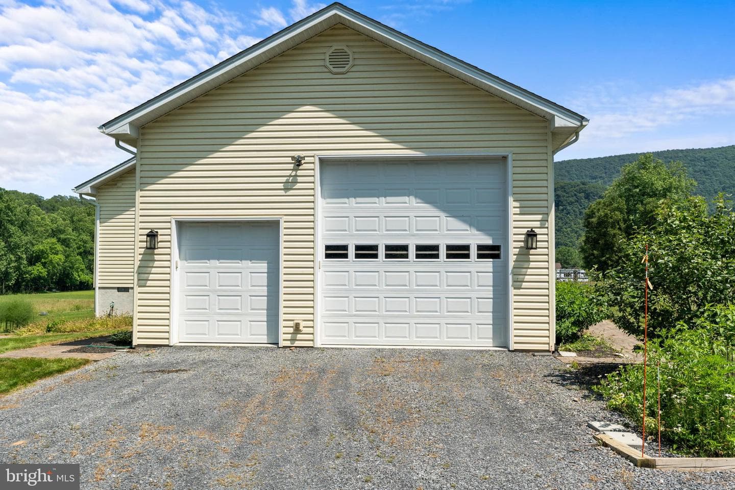 501 Forest View Road photo 6