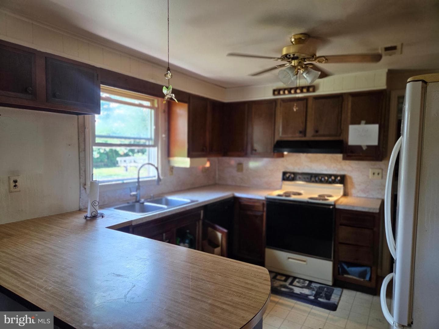 5880 Cardinal Street photo 24
