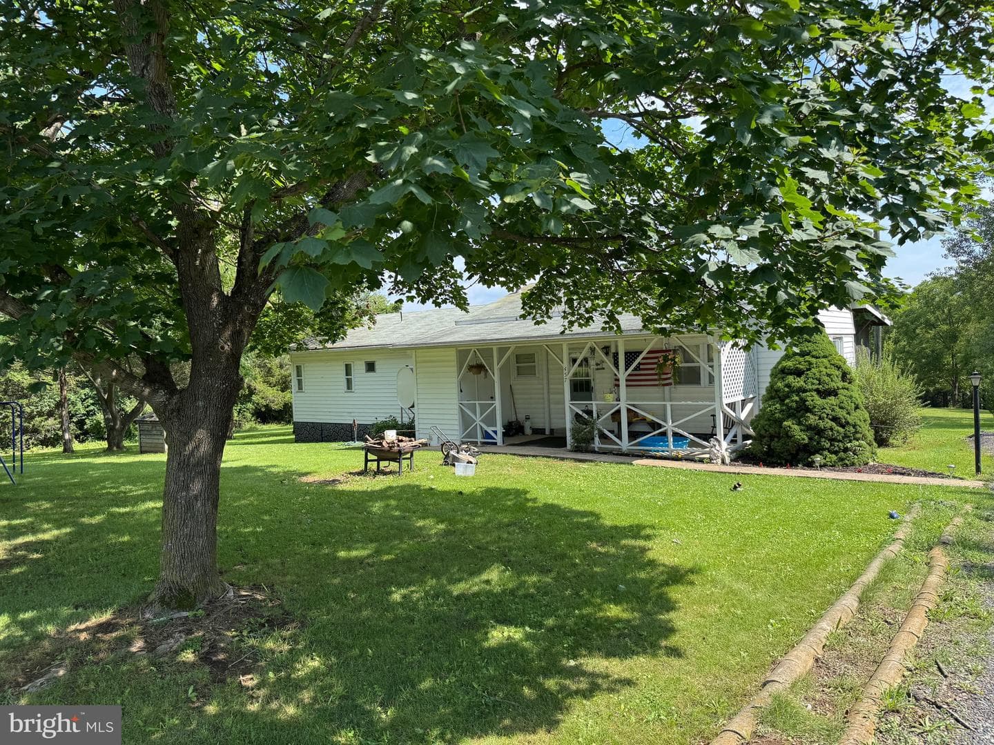 457 Tea Berry Road photo 3