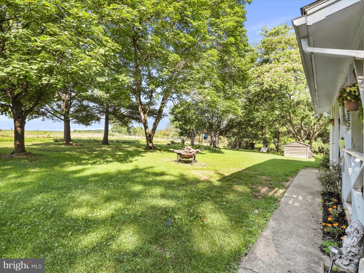 457 Tea Berry Road photo 5