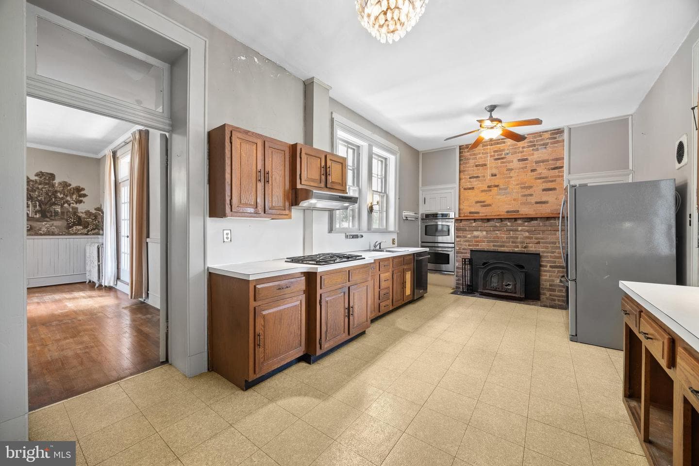 133 S Muhlenberg Street photo 36