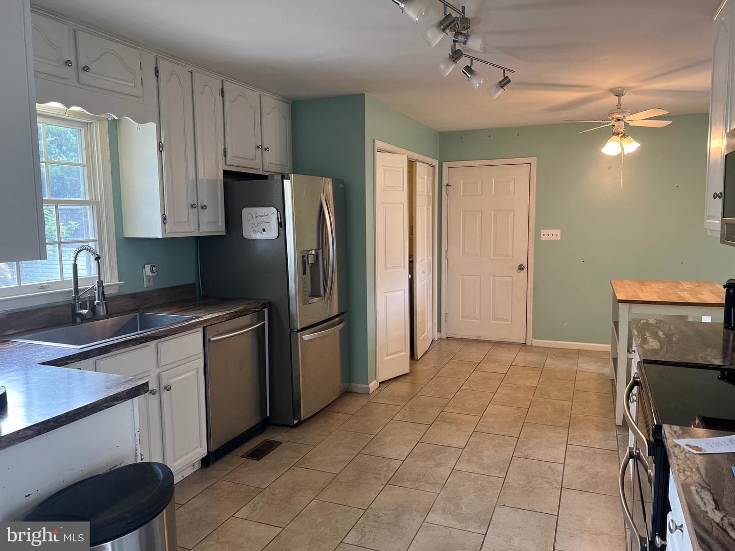 411 Boyd Street photo 9