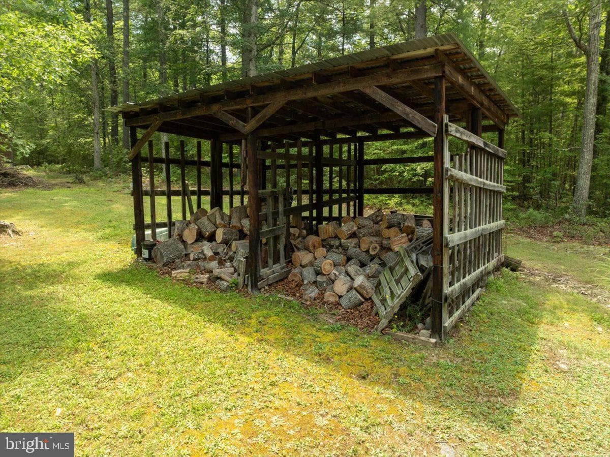 693 Many Water Lane photo 27