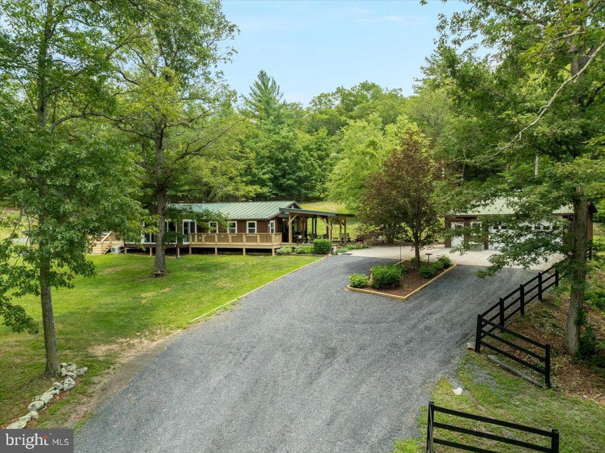 693 Many Water Lane photo 29