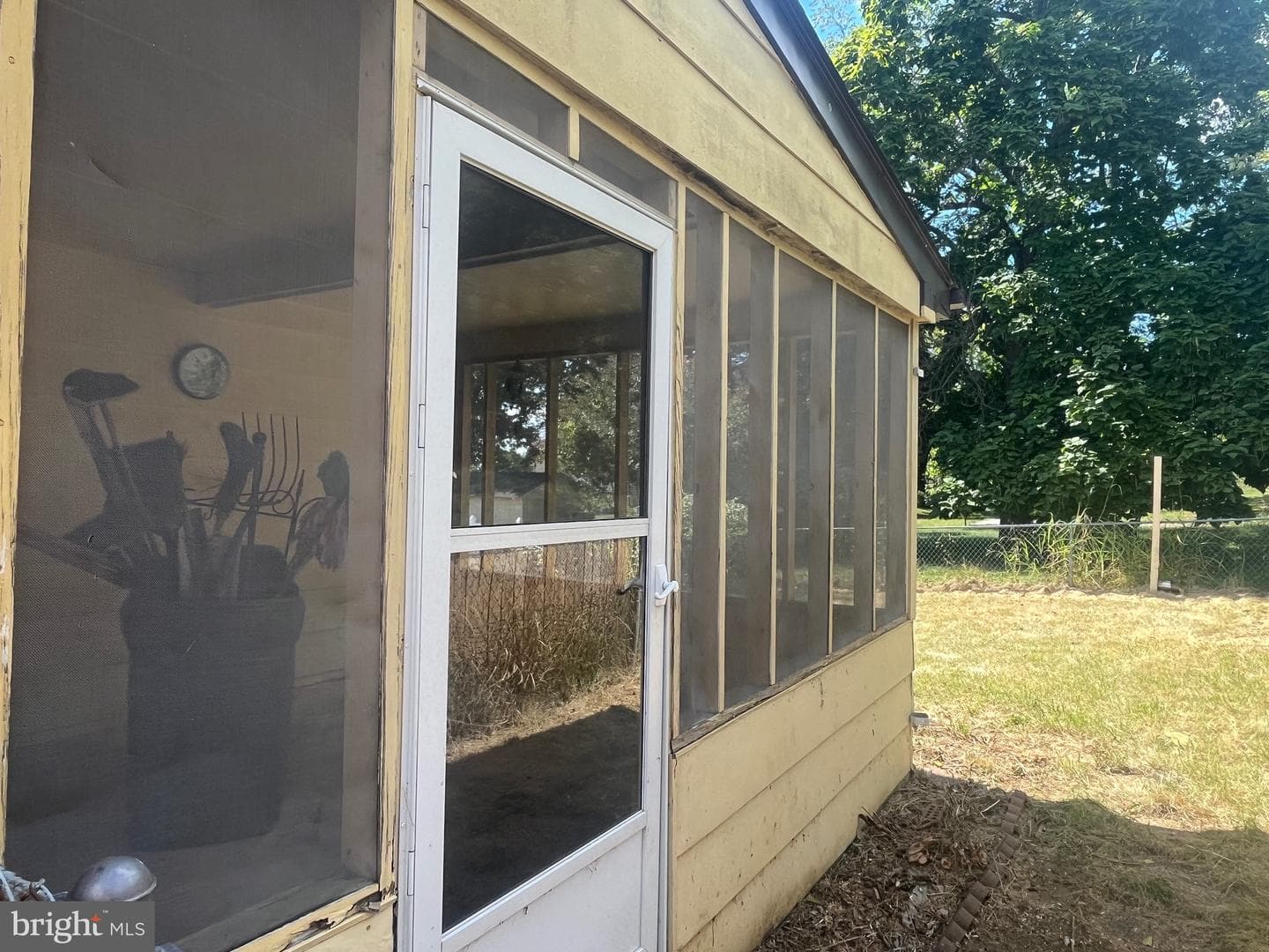 373 Walton Street photo 19