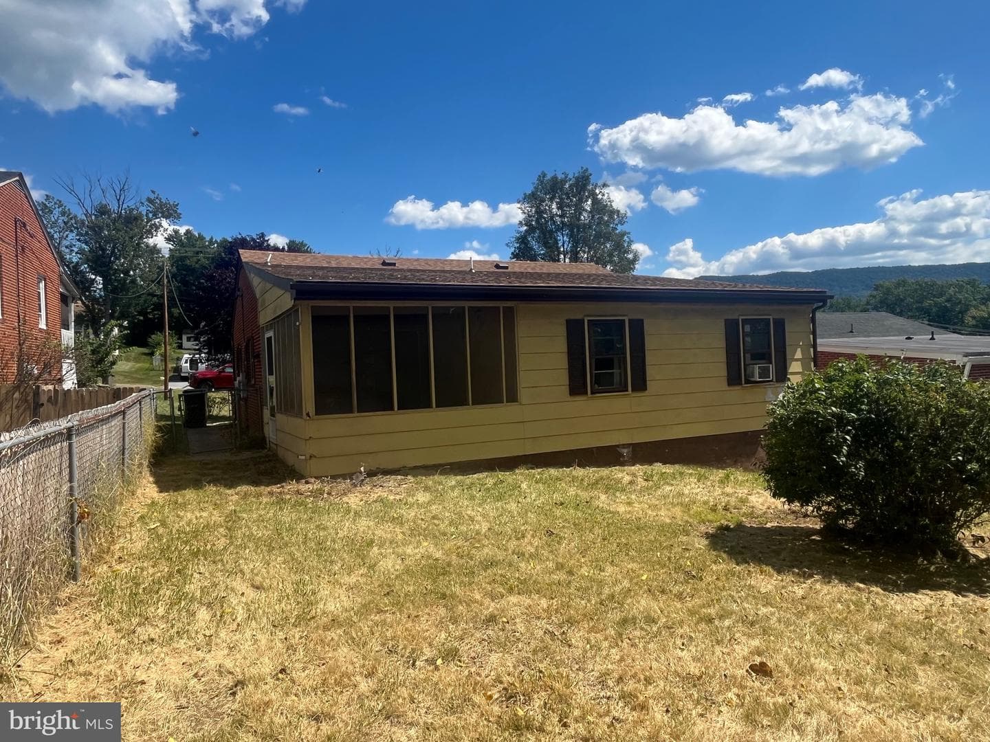 373 Walton Street photo 21