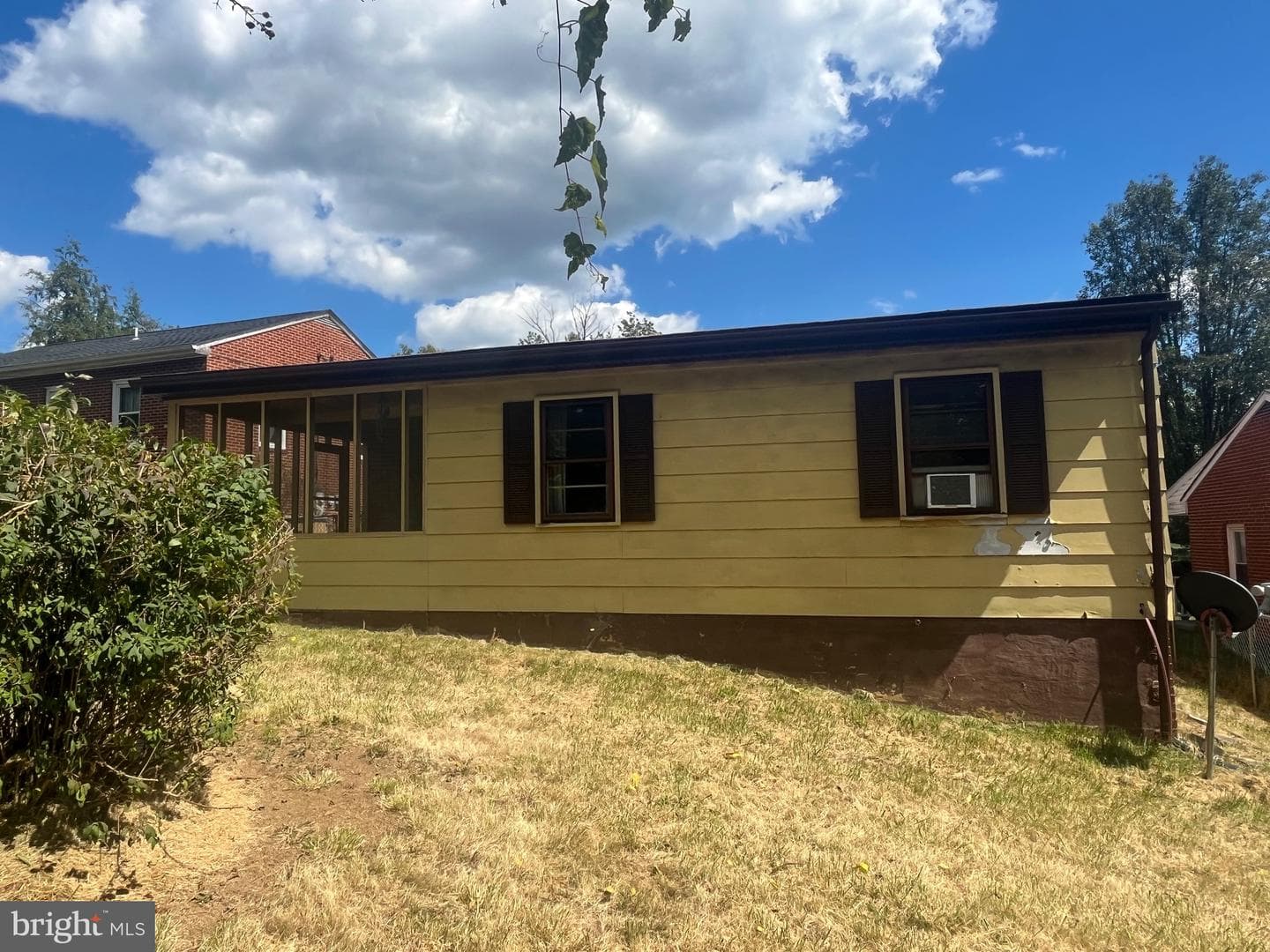 373 Walton Street photo 22