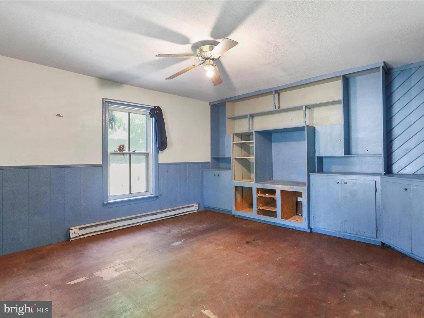 427 Thompson Street photo 16