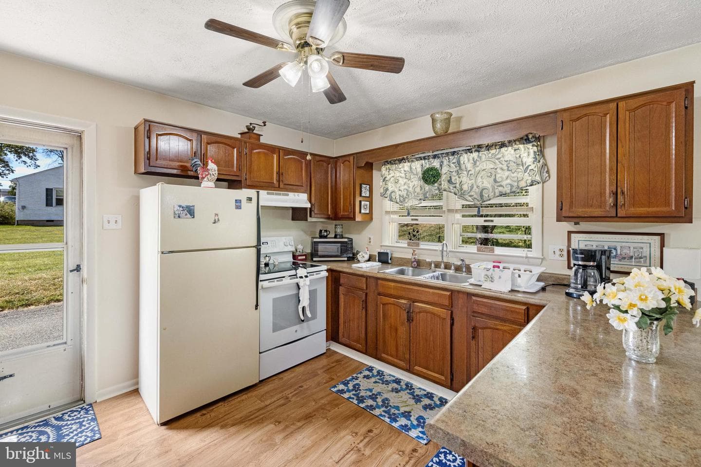 756 Spring Parkway photo 20