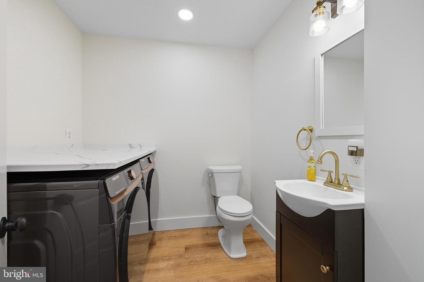 453 Zea Street photo 29
