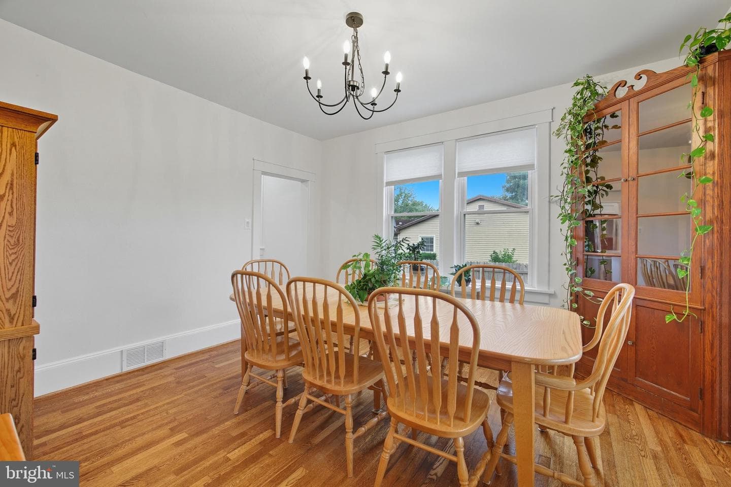 453 Zea Street photo 31