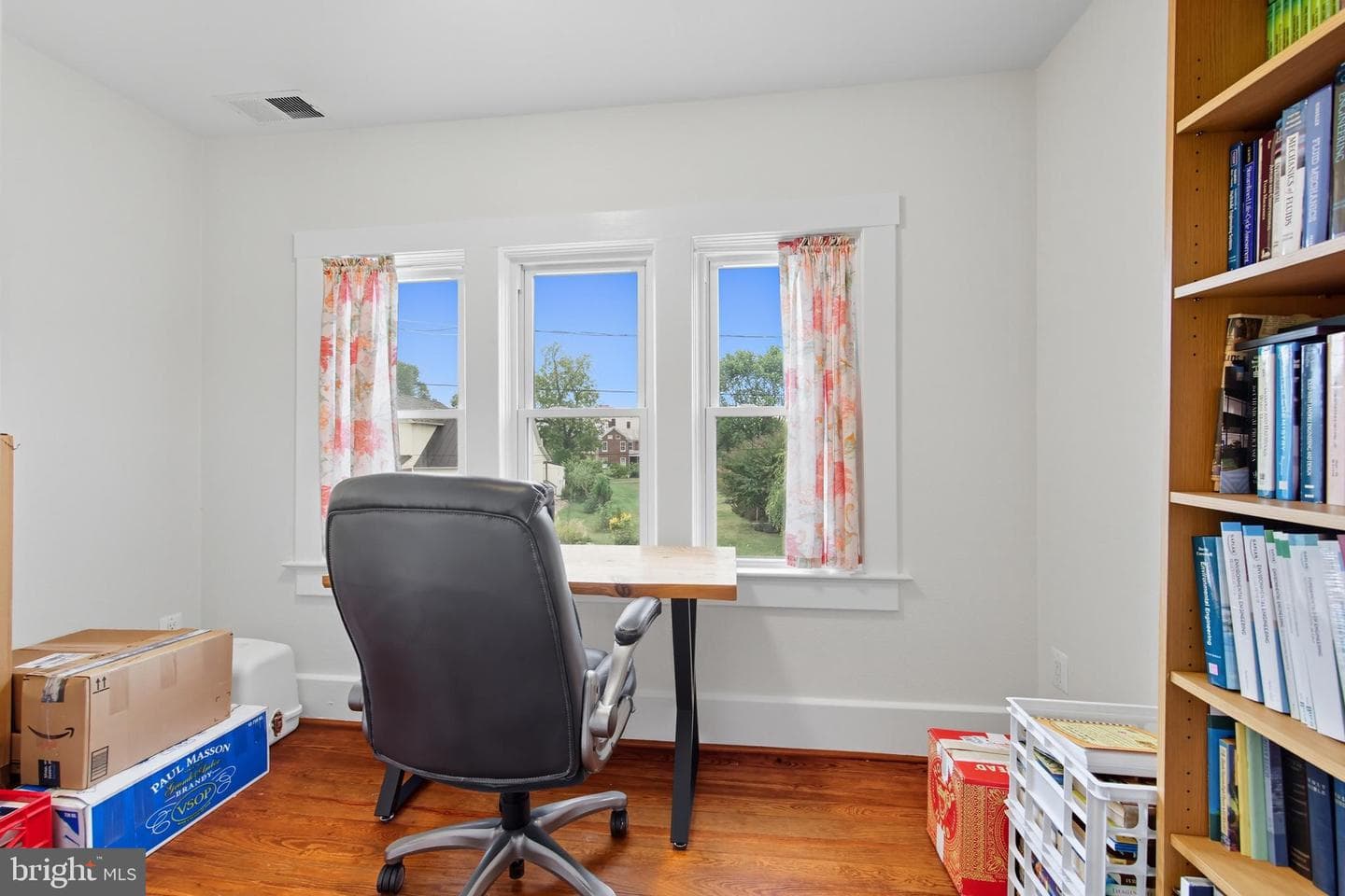 453 Zea Street photo 34