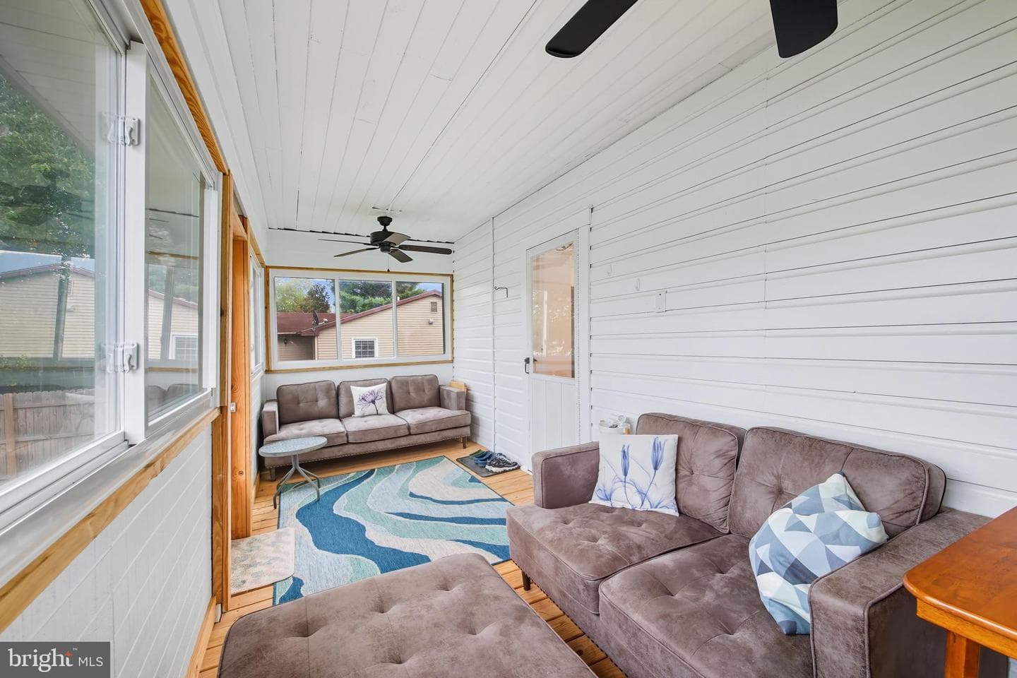 453 Zea Street photo 36