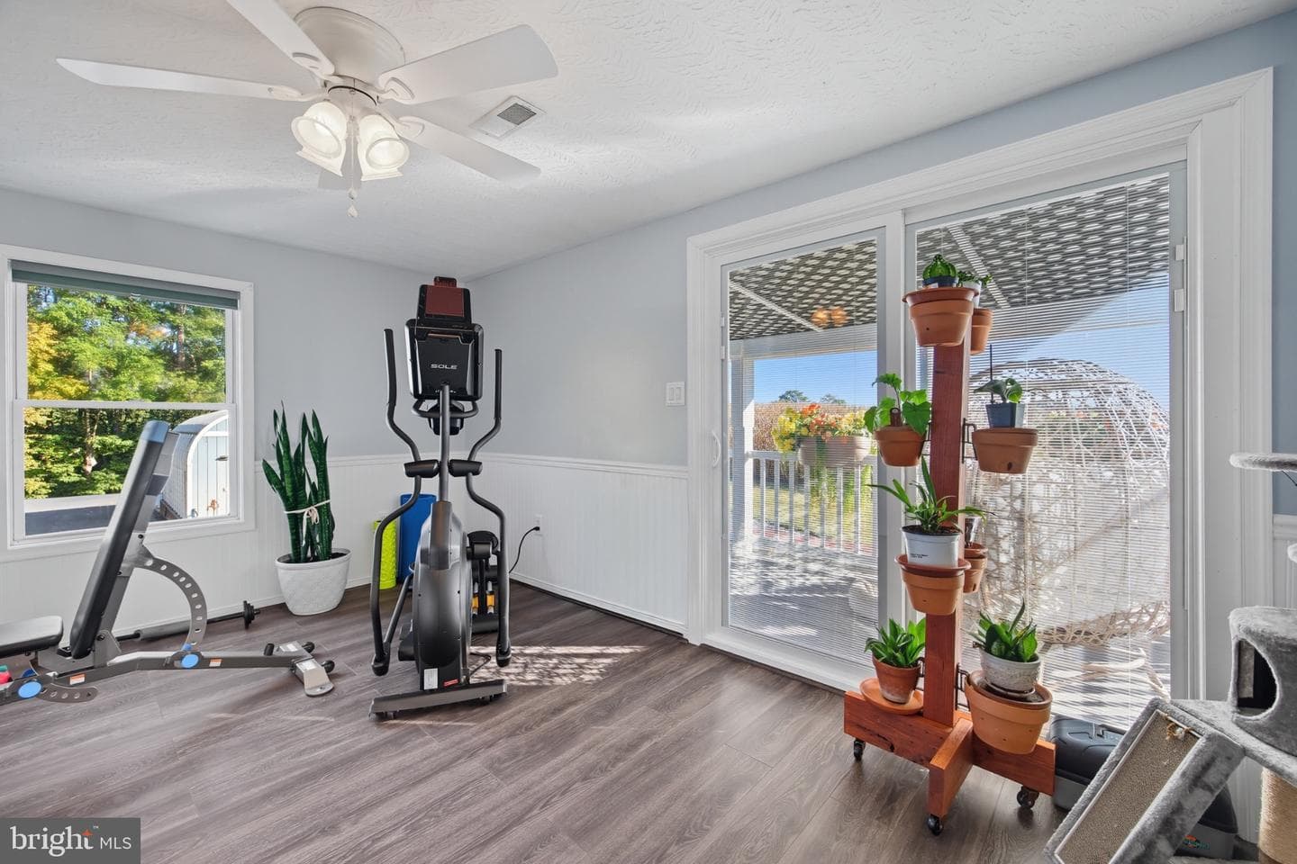758 Honeysuckle Avenue photo 47