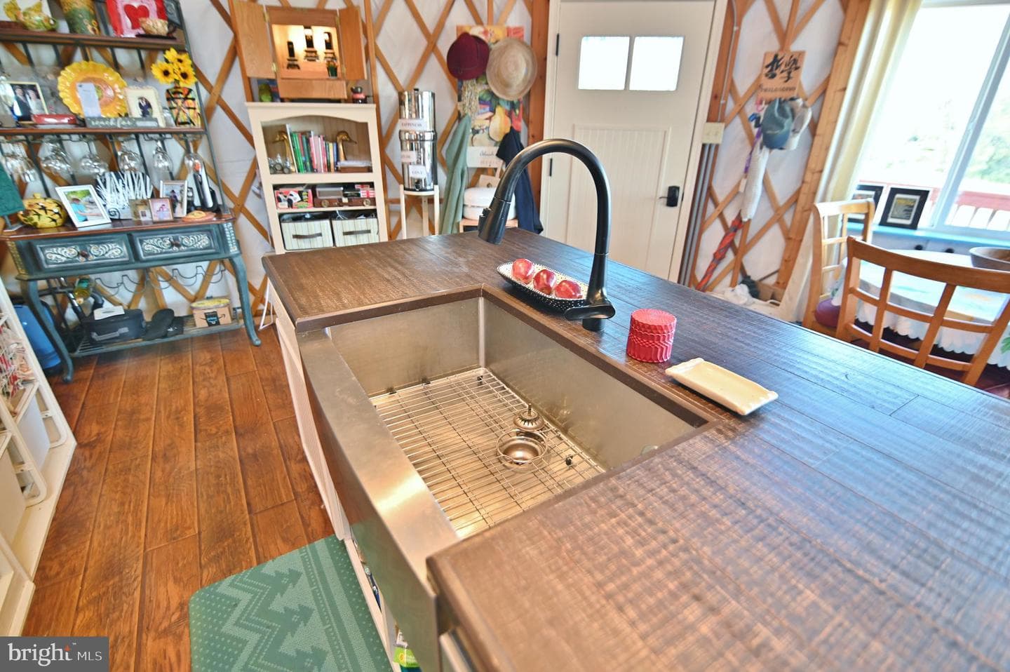1312 Alonzaville Road photo 16