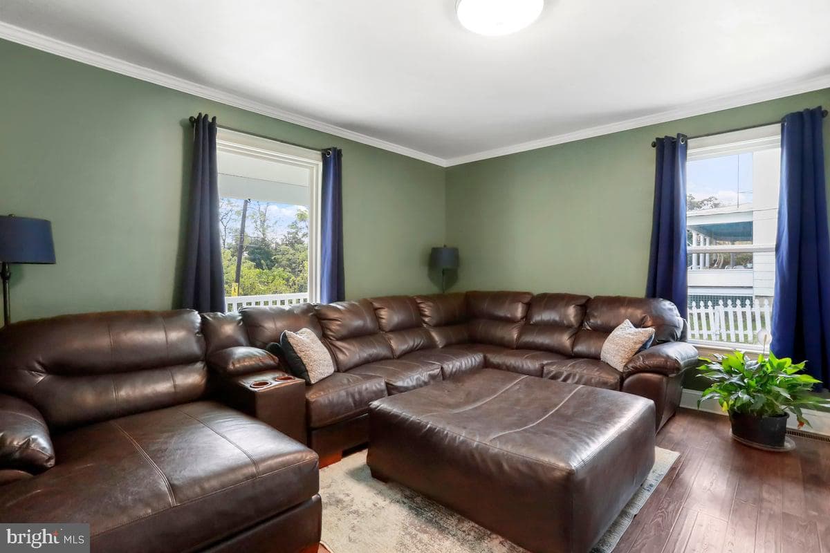 3341 Hillcrest Drive photo 14