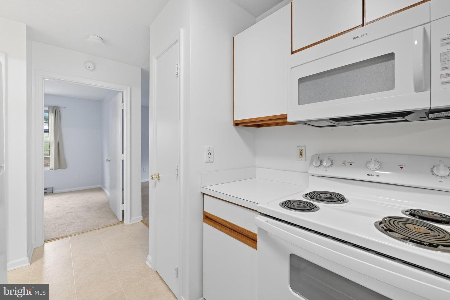 4065 Rose Bud Court photo 11