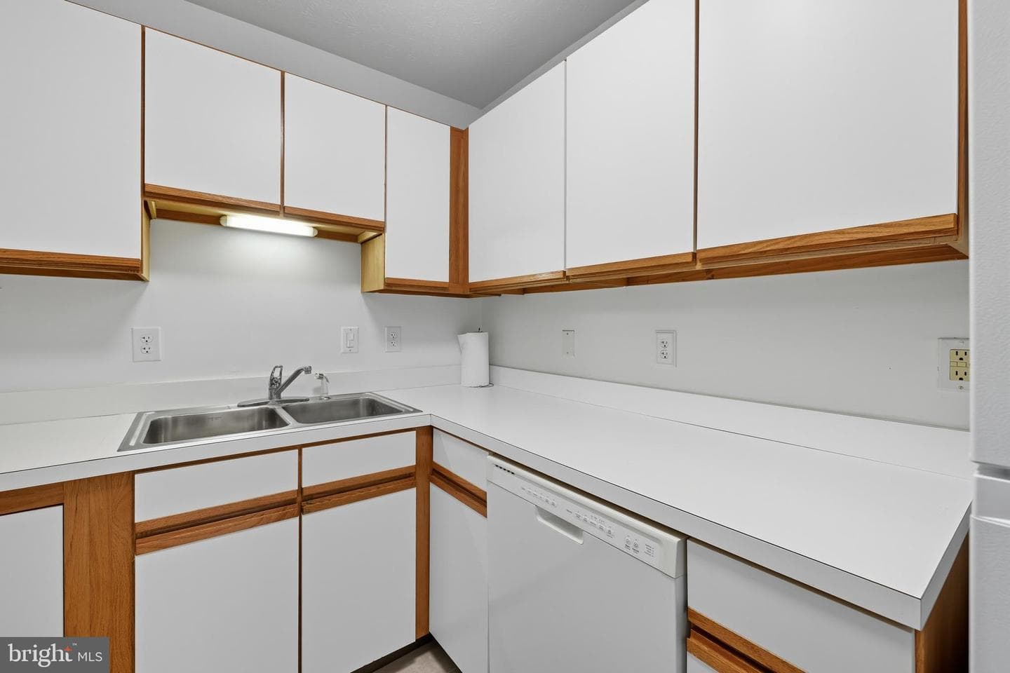 4065 Rose Bud Court photo 7