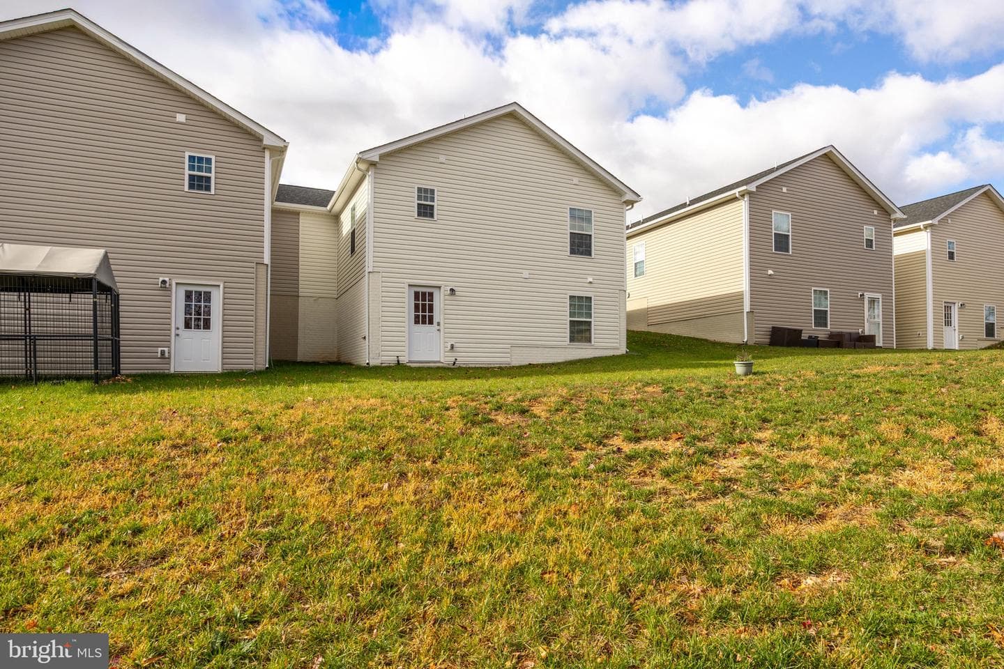 558 Great Oak Court photo 40