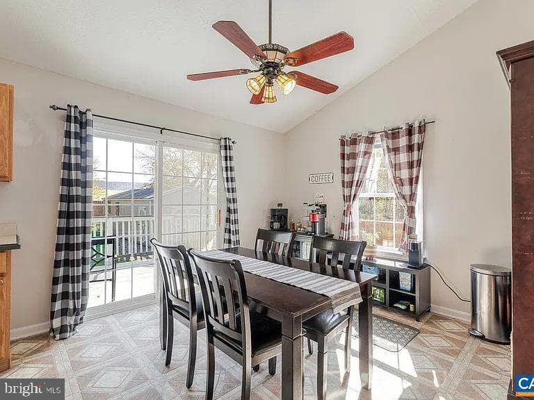 61 Golden Maple Lane photo 14