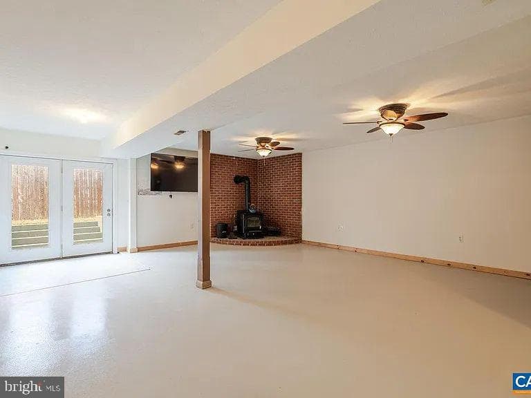 61 Golden Maple Lane photo 38