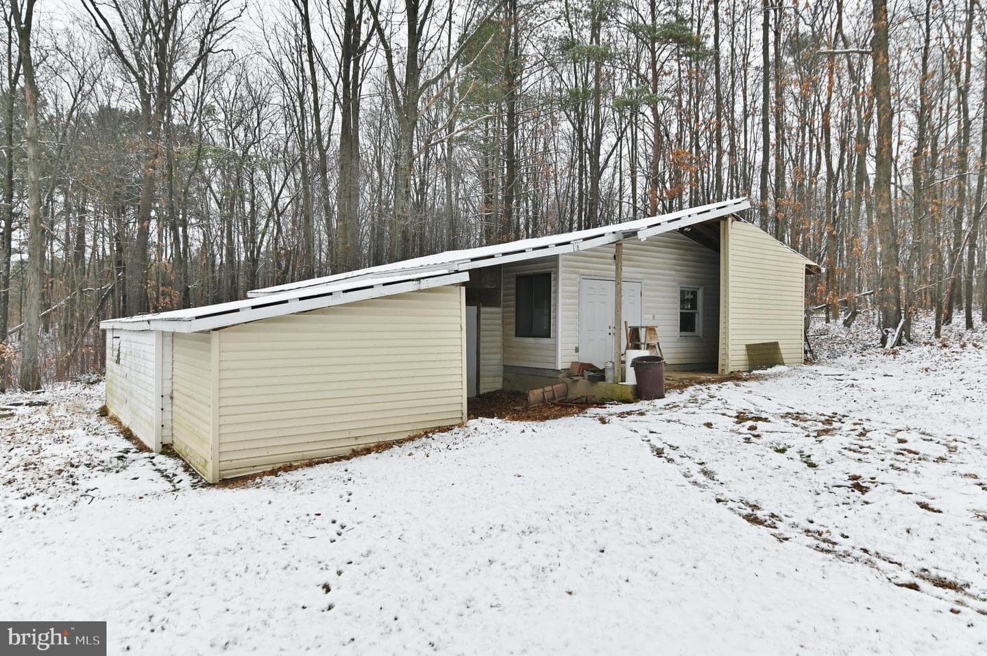 2148 Alonzaville Road photo 45