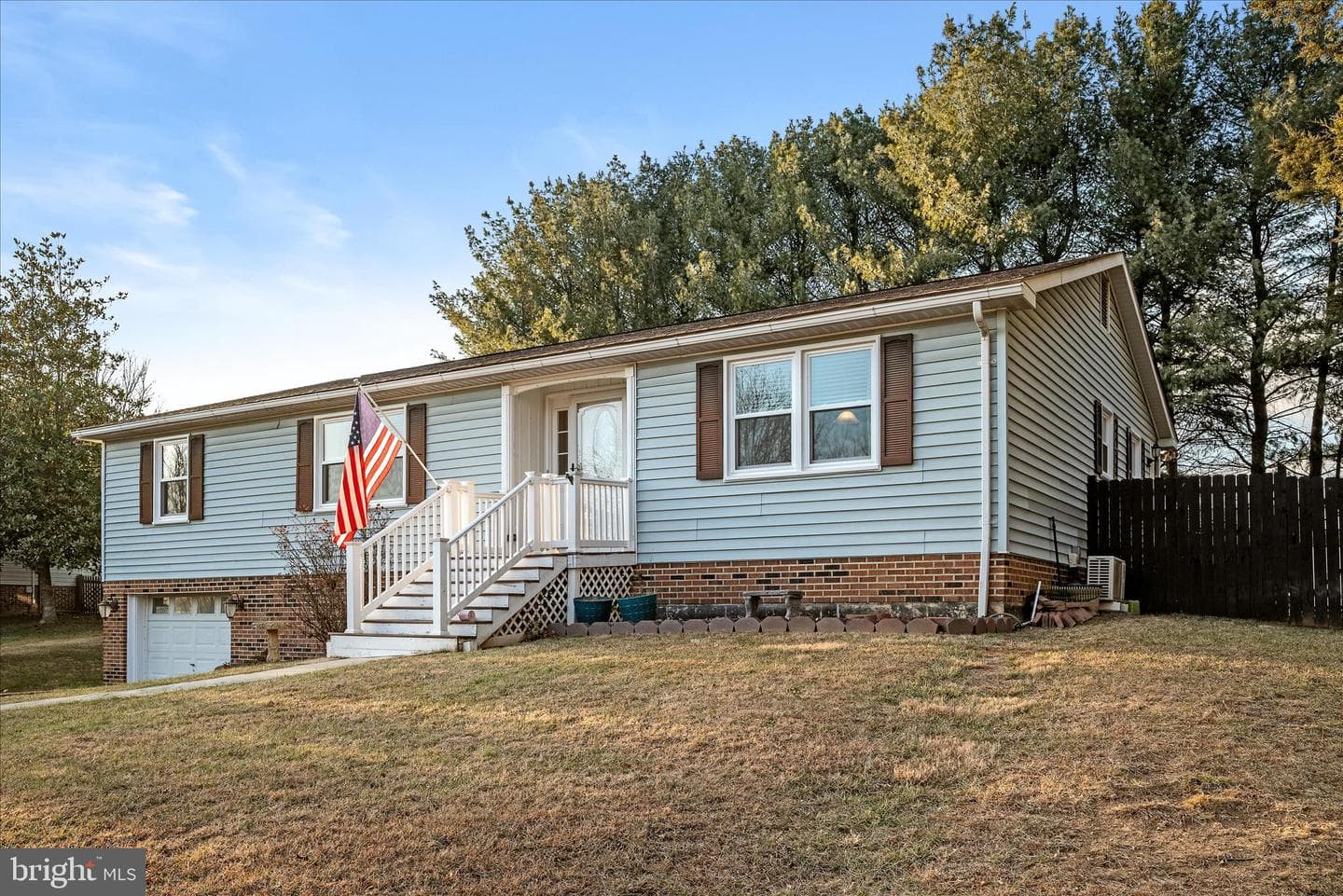 95 Cecelia Street photo 4
