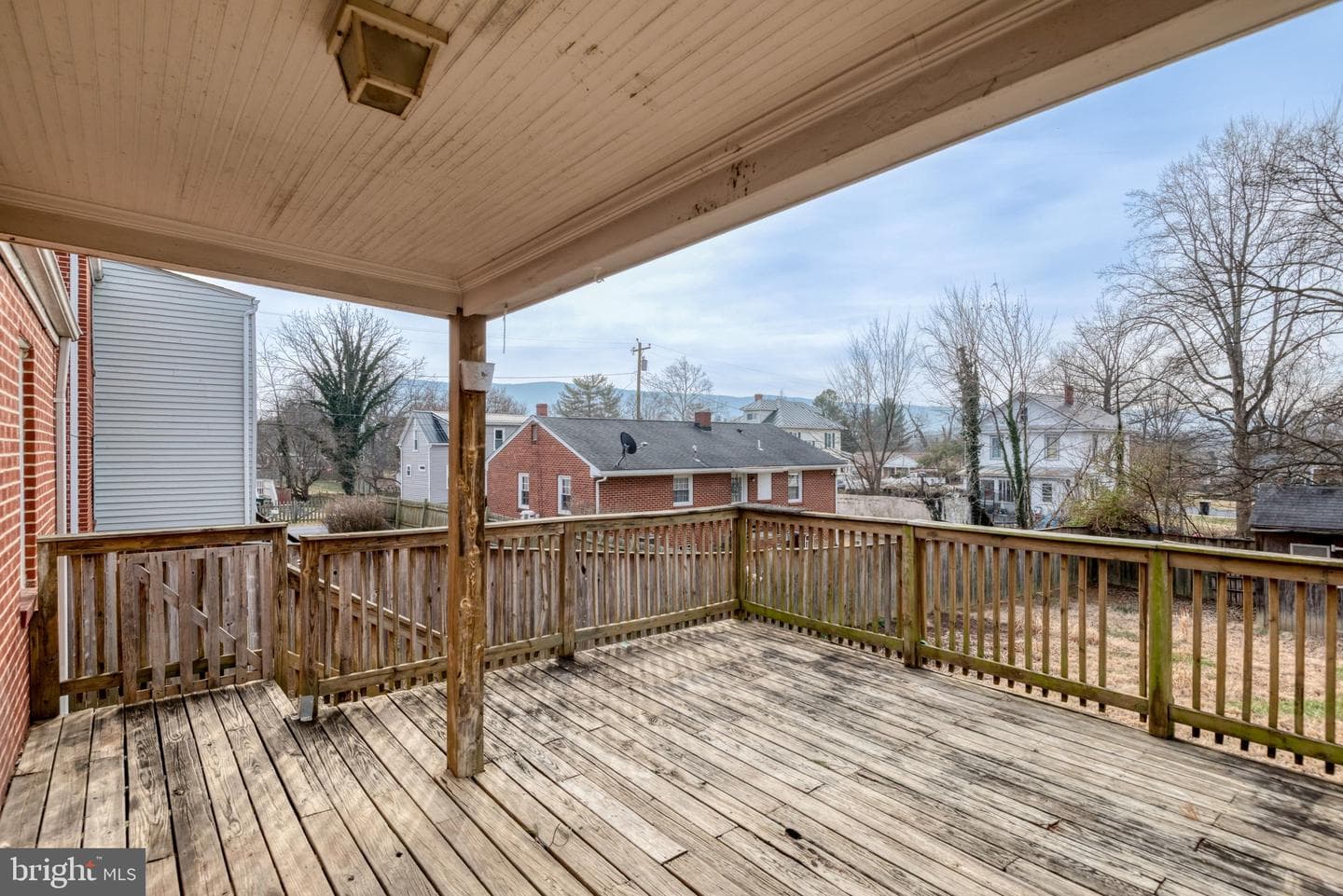 517 W King Street photo 23