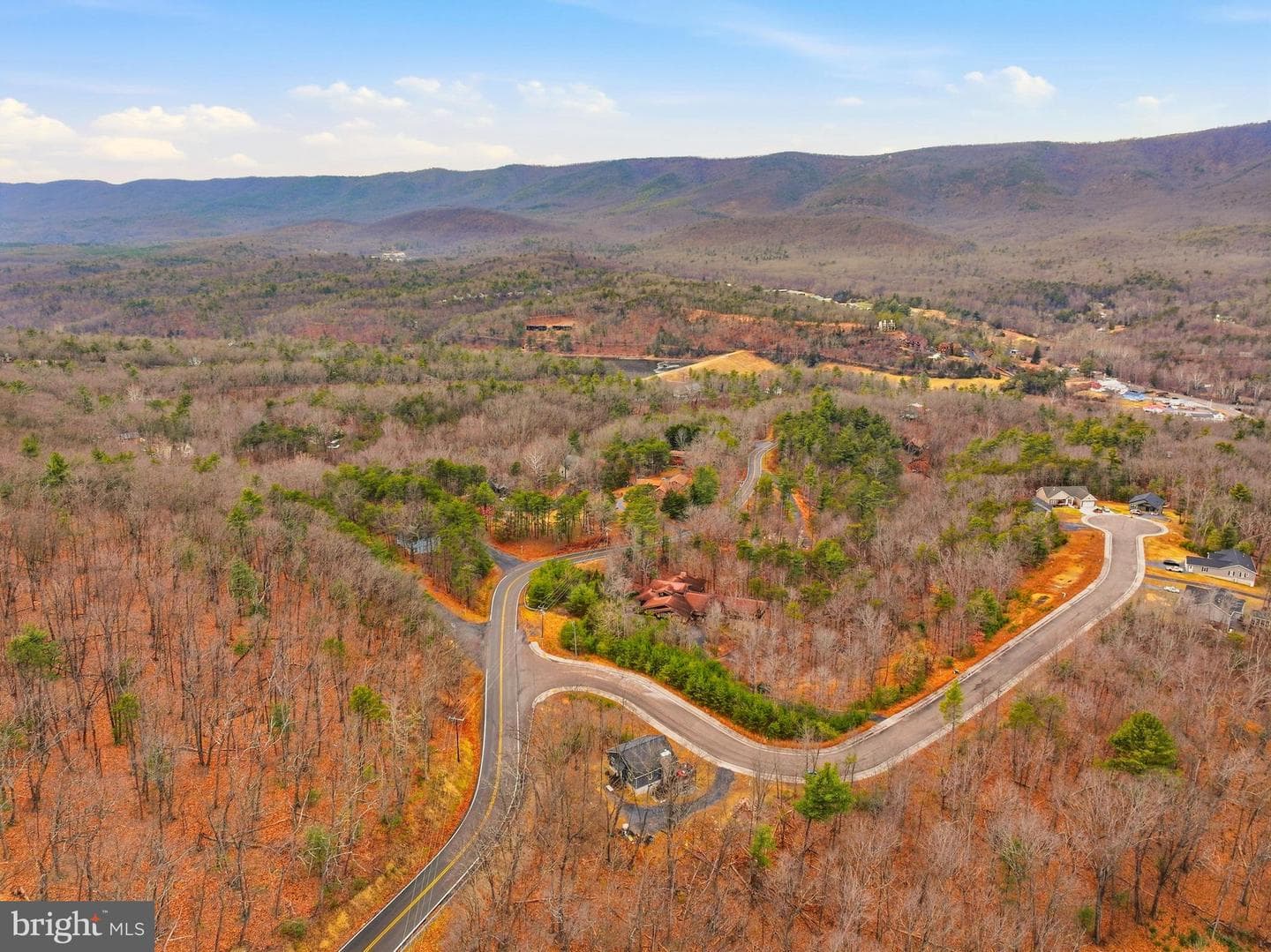 4 Creek Valley Drive photo 55