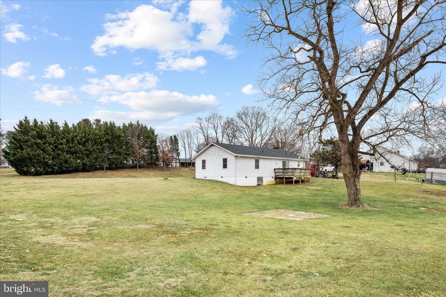 2021 Fairview Road photo 4