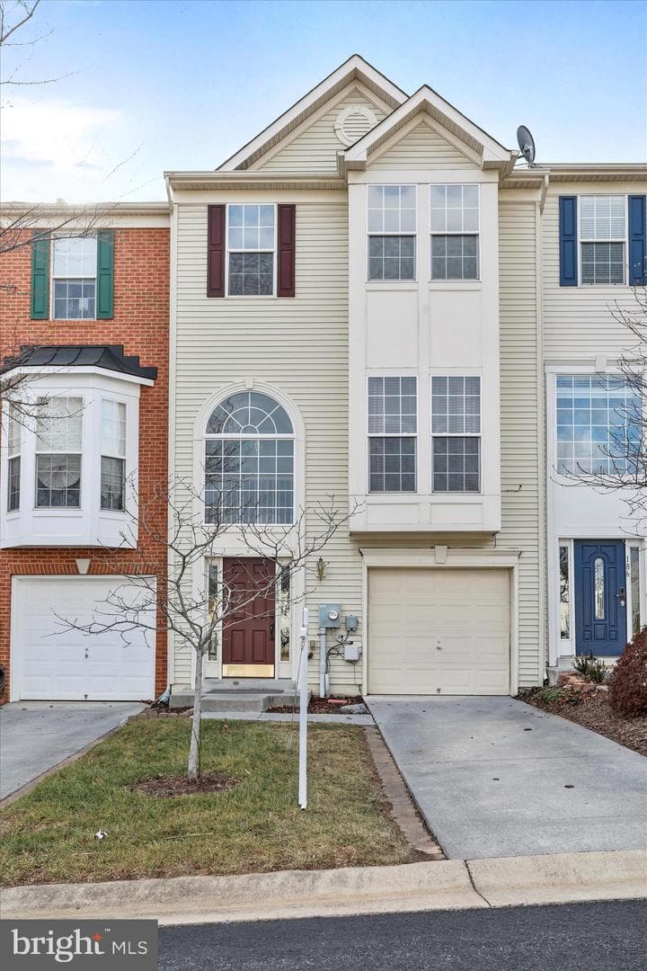 188 Oxbow Drive photo 3