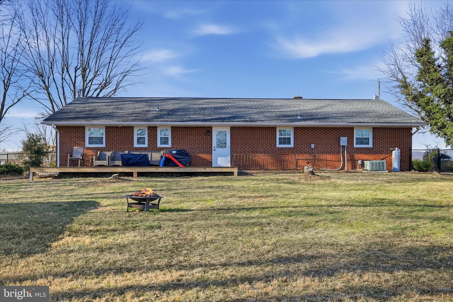 891 Stoneburner Road photo 45