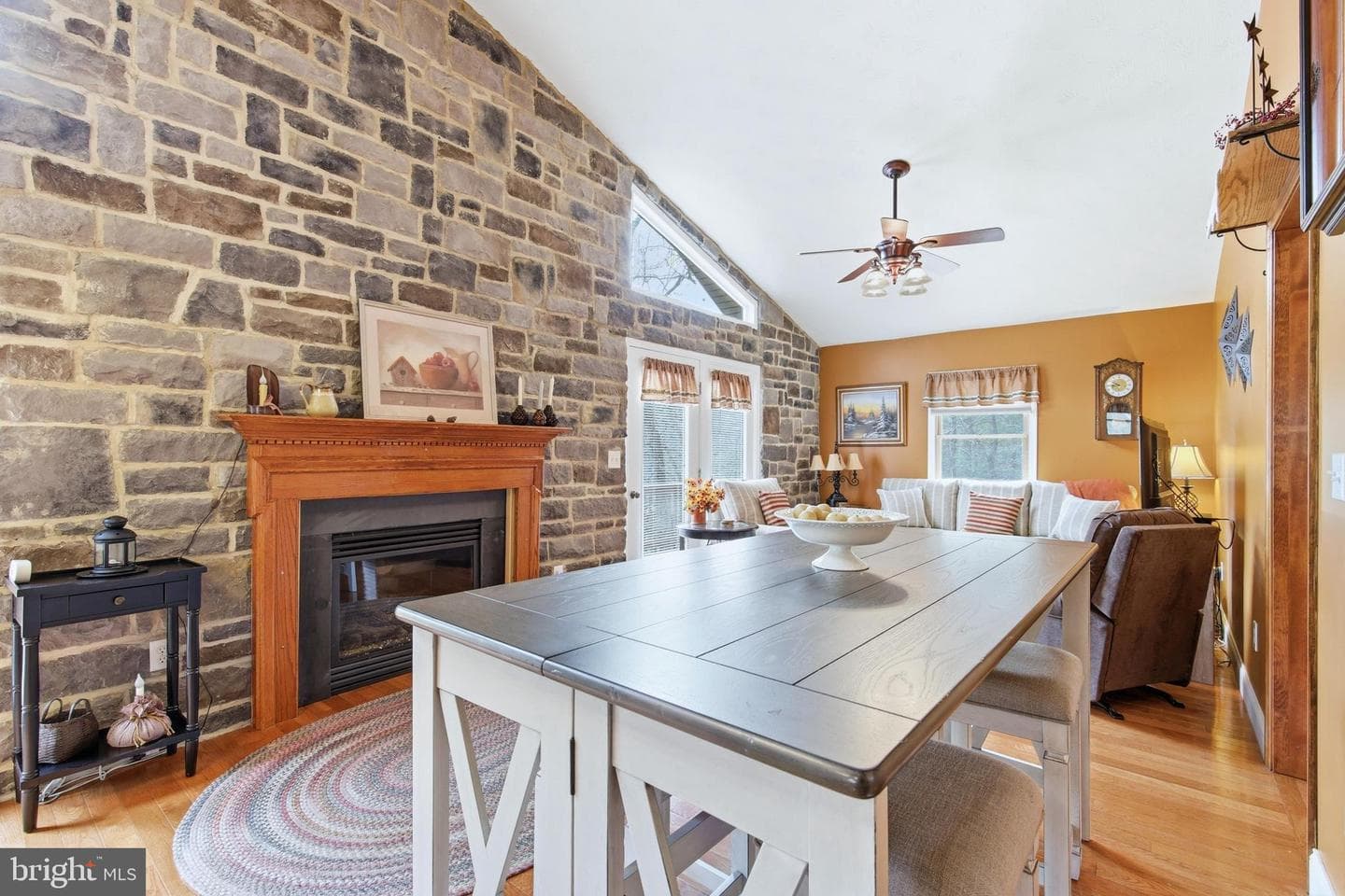 262 Hogan Drive photo 8