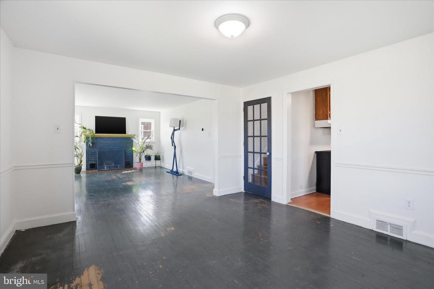 225 Fairground Road photo 5