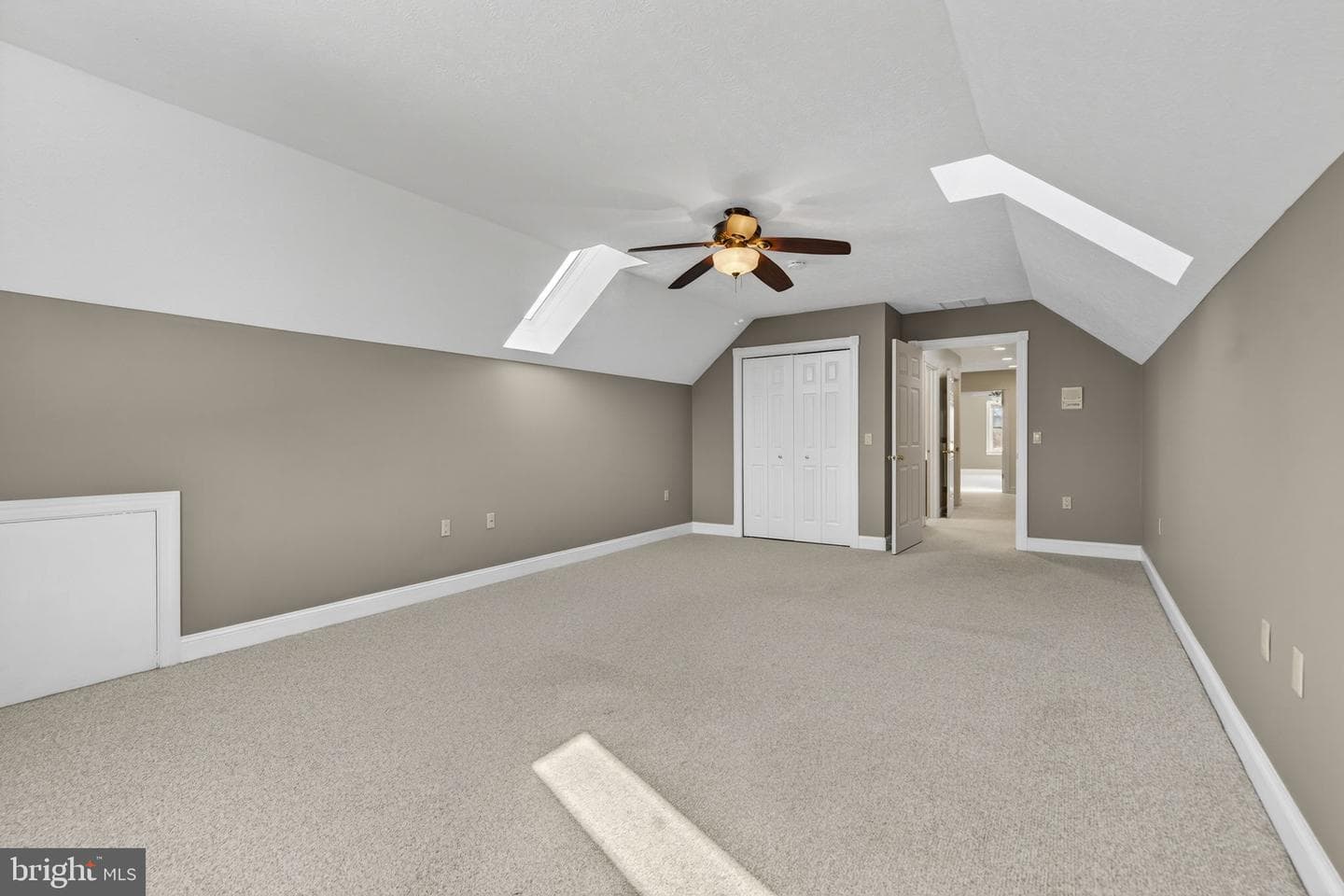256 Cliffside Drive photo 53